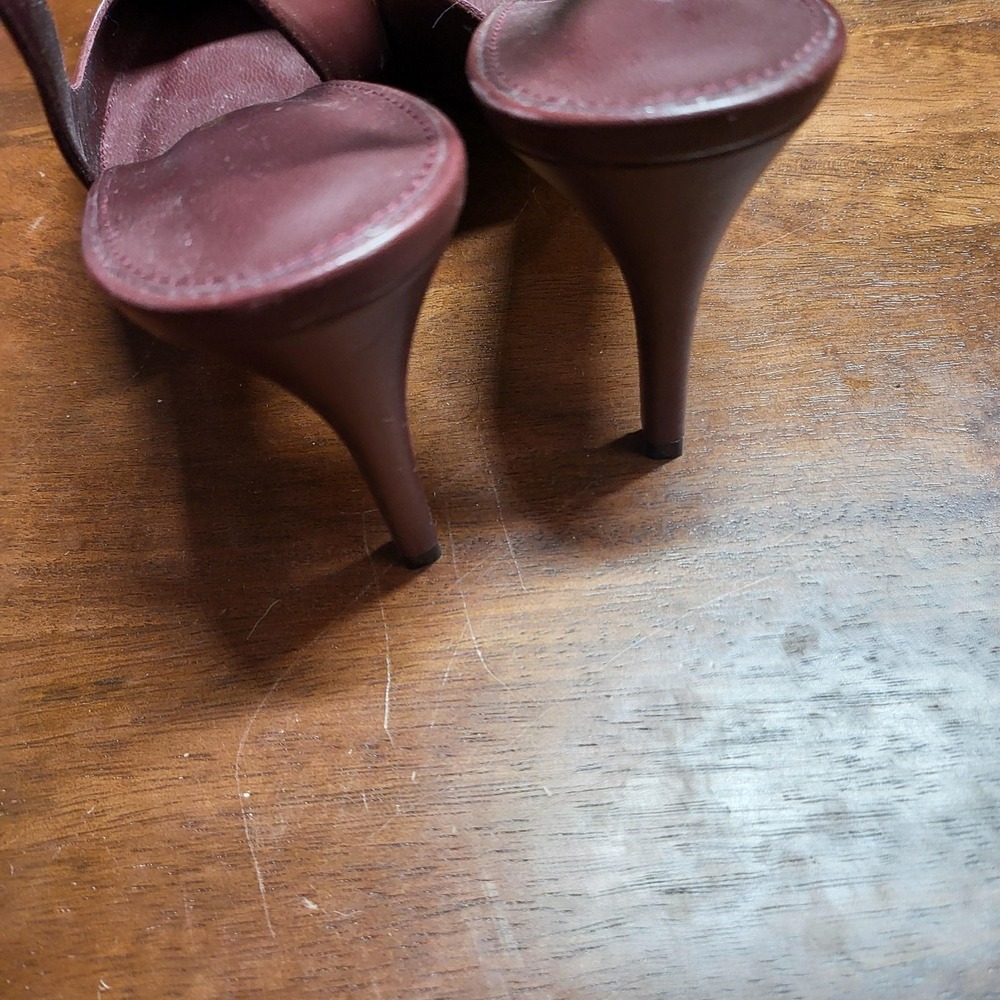 Salvatore Ferragamo Heels Womens Size 7.5 Red Leather Bow Slingback Italy - Picture 8 of 9